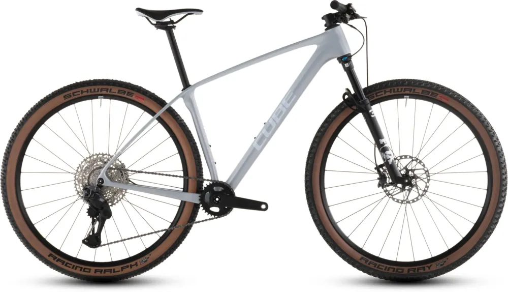 Ausverkauf Cube Reaction C:62 Race foggrey´n´white 2026 - M