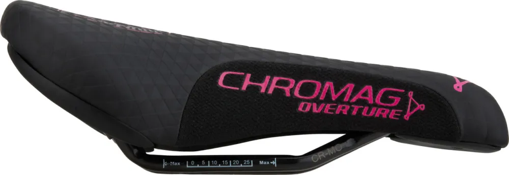 Aktuell Chromag Overture Sattel - black-pink | 243 mm | 136 mm