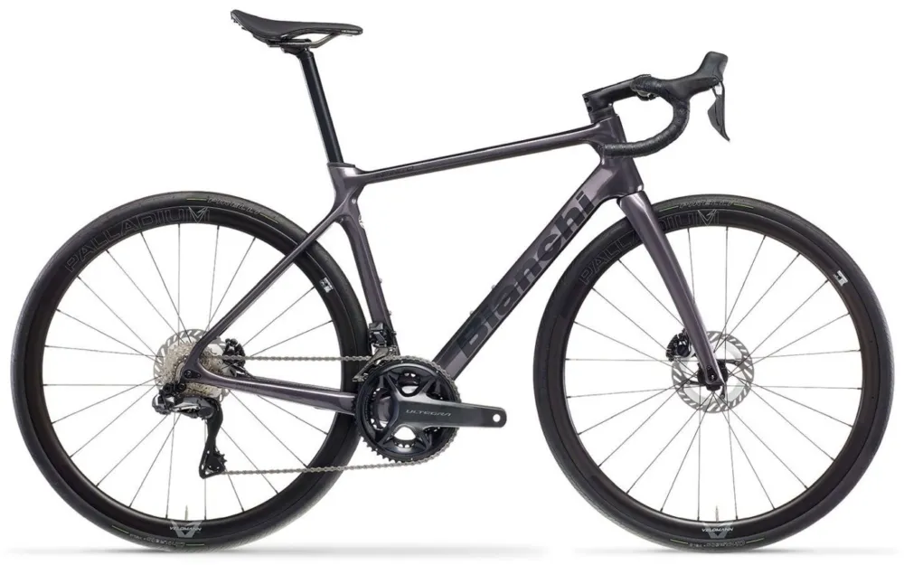 Bianchi Infinito ICR - Shimano 105 - 28 Zoll - Diamant - 2026 - 2M / Deep Dive Purple / Black Glossy - Matt Logo - Größe 47 CM Markenware